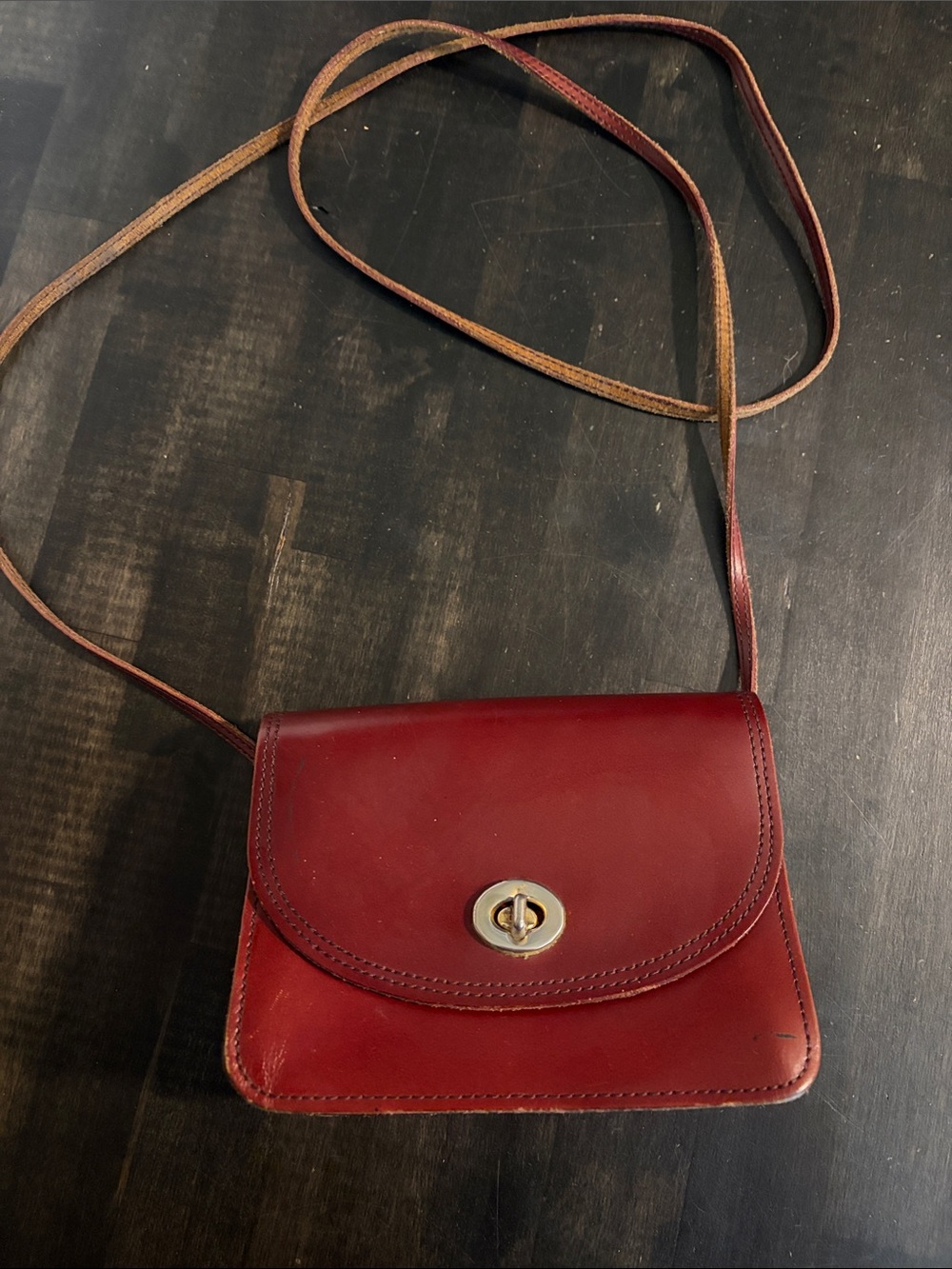 Vintage Mundi Red Genuine Leather Twist Lock Crossbody Mini Purse